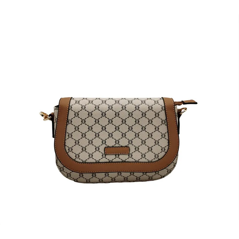 Sự khác biệt giữa túi hobo và túi tote là gì?